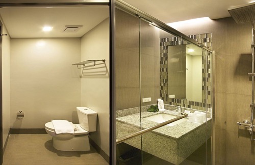 North Reclamation Area Hotel | Bayfront Hotel Cebu - North Reclamation