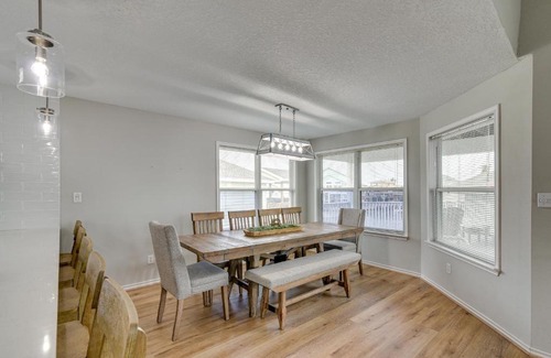 Jamaica Beach Casa | Bayfront Jamaica Beach House Canal Access and Decks
