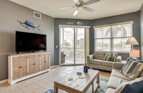 Burnt Store Marina Apartamento | Bayfront Punta Gorda Condo Rental with Pool Access!