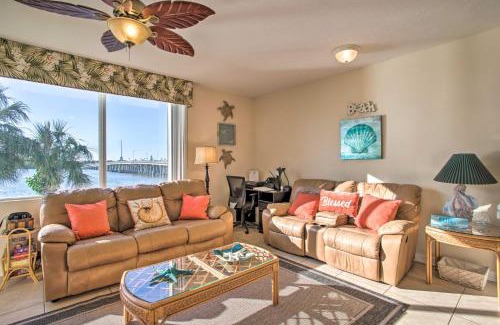 St. Petersburg - Clearwater Apartamento | Bayfront Retreat Private Balcony and Pool Access!