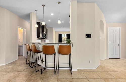 Temple Casa | Baylor Scott and White Childrens Medical Center Retreat! w/ Movie Theatre | Arca