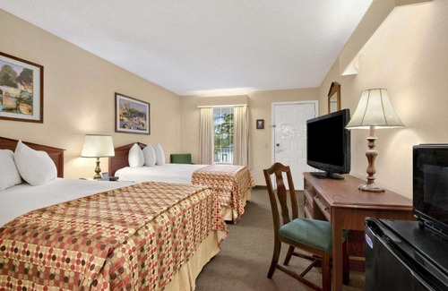 Albany Hotel | Baymont by Wyndham Albany at Albany Mall