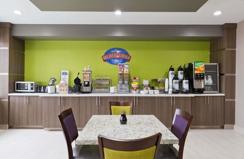 Bryan Hotel | Baymont by Wyndham Bryan College Station
