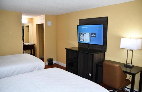Macon Hotel | Baymont by Wyndham Macon I-75