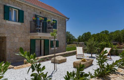 Cista Provo Casa | Bayne House