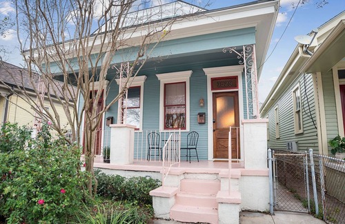 Mid-City Casa | Bayou St. Rose