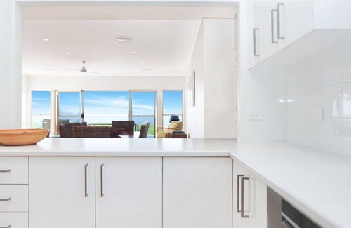 Hawks Nest Casa | Bays Edge - casa frente al mar