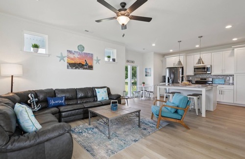Tower Hill Casa | Bayside Bliss at Cape Charles - New home w/ upgraded features!