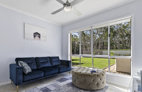 Beachmere Casa | BAYSIDE BLISS