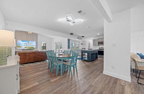 Oak Court Casa | Bayside Bliss