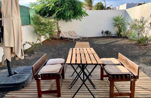Costa Teguise Casa | Bayside Casa Canto Ideal Retreat in Costa Teguise