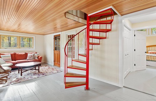 Bayside Casa | Bayside cottage 5 minutes to the beach and the local golf course.
