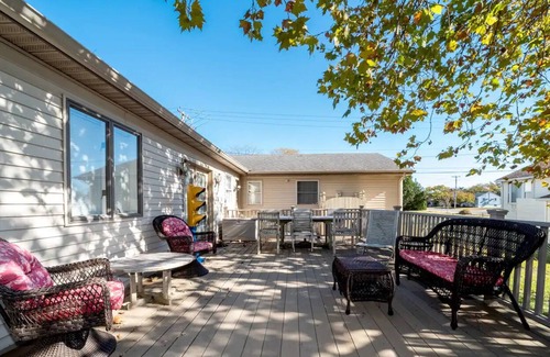 North Cape May Casa | Bayside Getaway 3 Blocks from Bay