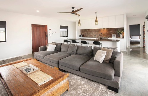 Busselton Casa | Bayside Luxury Escape Busselton- EV CHARGER AVAILABLE