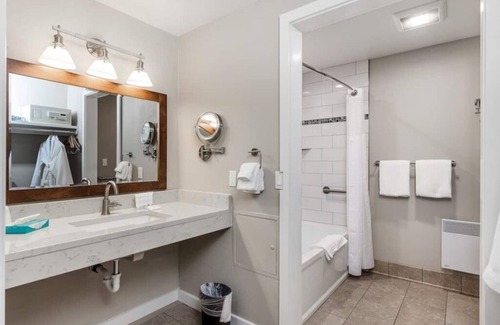 Rosario Hotel | Bayside Queen Ocean Front Island Views