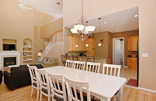 The Commons Casa | Bayside Resort house w/shared sauna, private gas grill, golf on-site & fireplace