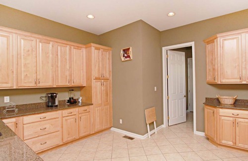 The Commons Casa | Bayside Resort house w/shared sauna, private gas grill, golf on-site & fireplace