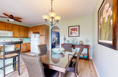 Sun Ridge Casa | Bayside Resort townhouse with private gas grill and golf on-site