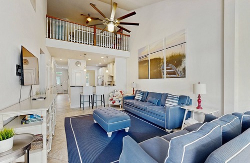 The Commons Casa | Bayside Resort townhouse w/ golf on-site, gym, and shared sauna