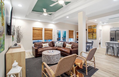 Diamondhead Casa | Bayside Retreat - 2250 sq ft Bay House w/dock, fire pit, & tons of amenities
