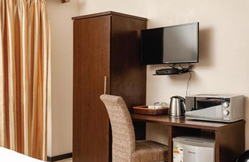 South Beach Hotel | Bayside Self Catering and Hotel 14 Monty Naicker Pinestreet Durban