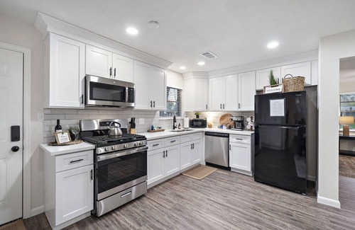 Baytown Casa | Baytown Family Oasis: Large Private Yard