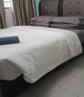 Si Rusa Casa | BAYU BEACH APARTMENT By FIONAMALIK GUESTHOUSES