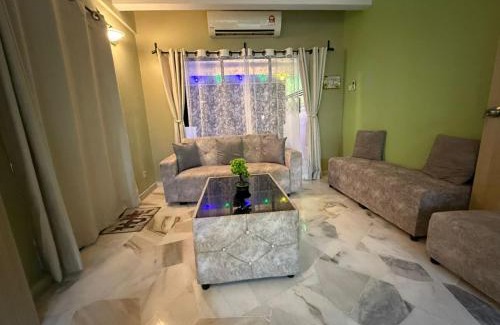 Si Rusa Apartamento | Bayu Beach Resort PortDickson Santai PD Homestay Penthouse Seaview