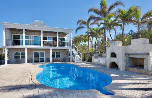 Fort Myers Beach Casa | Bayview Sunset Getaway A by Sun Palace Vacations