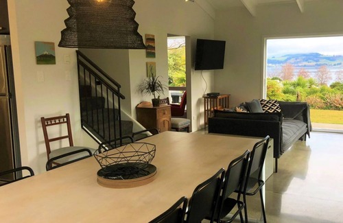 Two Mile Bay Casa | Bayview Taupo - Spa Pool and Views