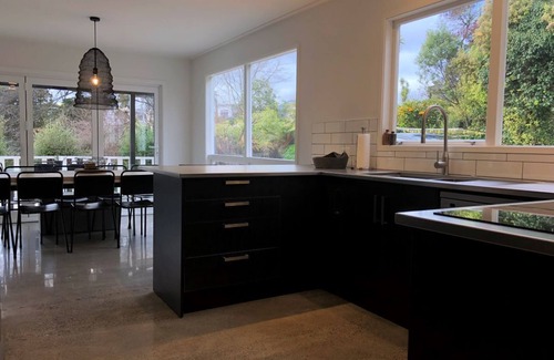 Two Mile Bay Casa | Bayview Taupo - Spa Pool and Views
