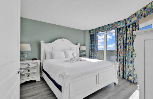 Crescent Beach Apartamento | Baywatch Resort Oceanfront Dream Maker