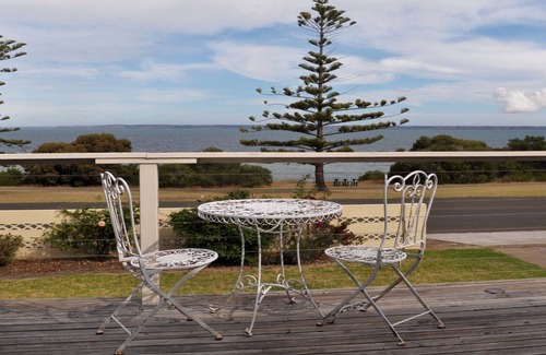Kingscote Casa | Baywater - Kingscote