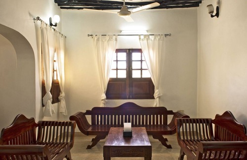 Bwejuu Casa | Bazi's House