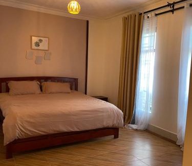 Kampala Apartamento | BAZY SUITEs