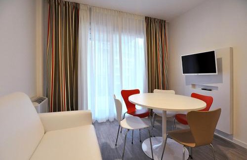 Segnano Apartamento | BB Hotels Aparthotel Arcimboldi