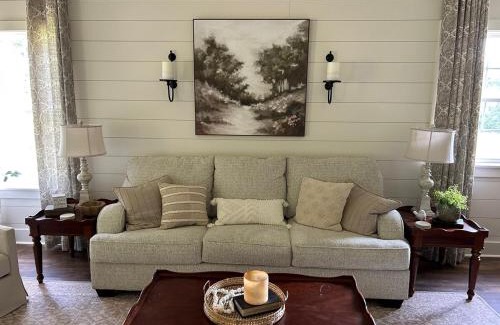 Petal Casa | BB's Cottage