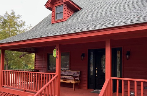 Mount Ida Cabina | BB's River Cabin