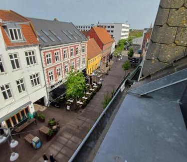 Hjørring Apartamento | BBBudget room in a central location with free parking