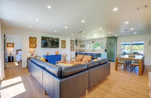 Johnson City Casa | BBQ Ready and Fire Pit Chic Johnson City Home