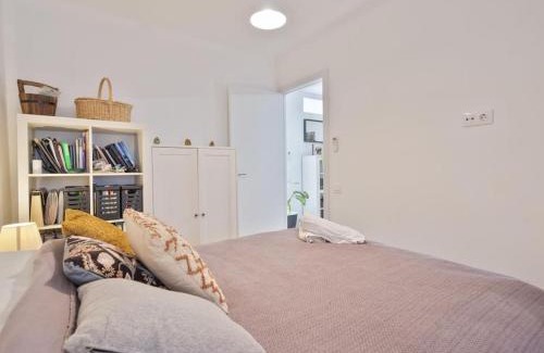 L'Hospitalet de Llobregat Apartamento | BCN: ¡Exclusivos y cerca del Camp Nou!