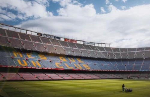 L'Hospitalet de Llobregat Apartamento | BCN: ¡Exclusivos y cerca del Camp Nou!