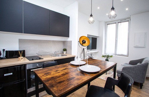 Villeboeuf - Fauriel - Vivaraize Apartamento | BD ROOM COCON COZY BALNEOTERAPY IN SAINT-ETIENNE