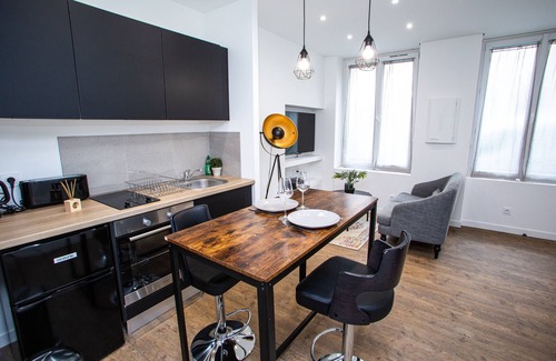 Villeboeuf - Fauriel - Vivaraize Apartamento | BD ROOM COCON COZY BALNEOTERAPY IN SAINT-ETIENNE