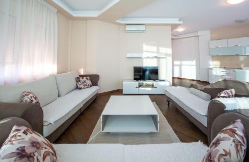 Becici Apartamento | Bečiči -Big apartments