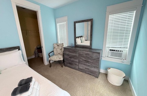 Jacksonville Beach Apartamento | Be a Nomad - Beachside Studio - 1 Block to Sand!