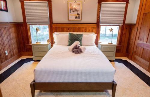 Jacksonville Beach Apartamento | Be A Nomad - Stunning Old World Home Top Oceanviews