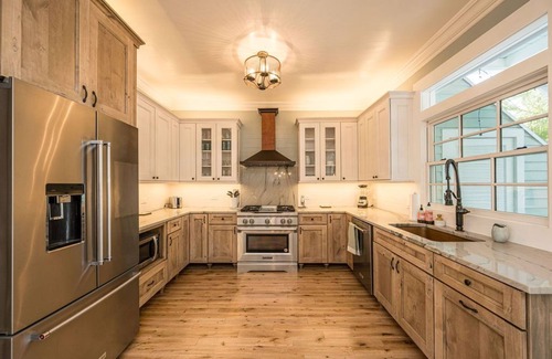 Midtown Casa | BE AS YOU ARE - 3 Bedroom / 3 Bathroom - Mid Town KEY WEST w/ POOL