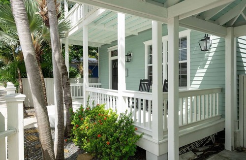 Midtown Casa | BE AS YOU ARE - 3 Bedroom / 3 Bathroom - Mid Town KEY WEST w/ POOL