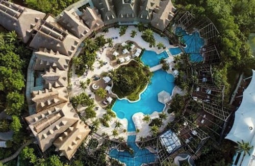 Playa del Carmen Complejo | Be in the center of the action at the Mayan Palace One Bedroom Suite.